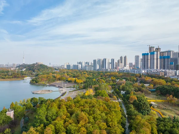Φθινόπωρο Τοπίο Του Πάρκου Yuehu Στο Wuhan Hubei Κίνα — Φωτογραφία Αρχείου