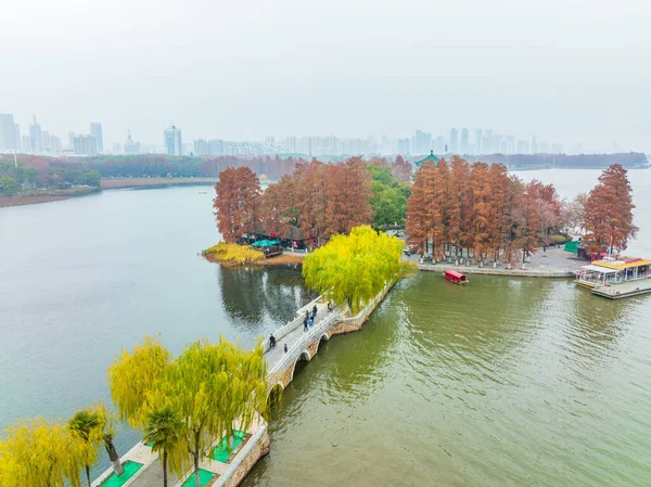 Hubei Wuhan East Lake Scenic Area Cenário Final Outono — Fotografia de Stock