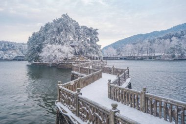Lushan 5A Sahne Bölgesi, Jiujiang Şehri, Jiangxi Bölgesi 'nde kış kar manzarası