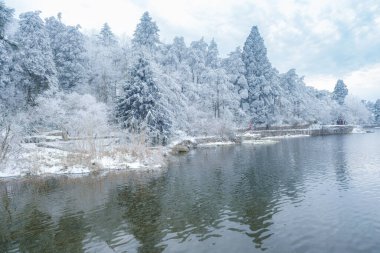 Lushan 5A Sahne Bölgesi, Jiujiang Şehri, Jiangxi Bölgesi 'nde kış kar manzarası