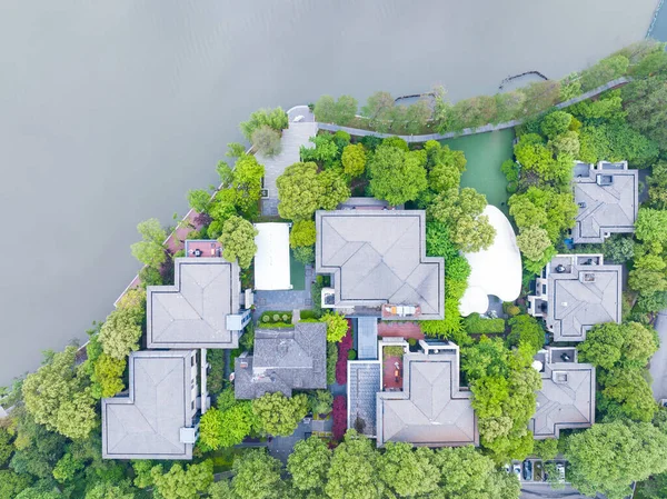 Wuhan, Hubei 'deki Doğu Gölü Sahne Bölgesi Bahar Manzarası