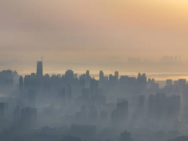 Városi Napkelte Hajnaltáji Kilátás Wuhan Hubei Kína — Stock Fotó
