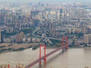 Wuhan YingWuzhou Yangtze Nehri Köprüsü Hava Manzarası