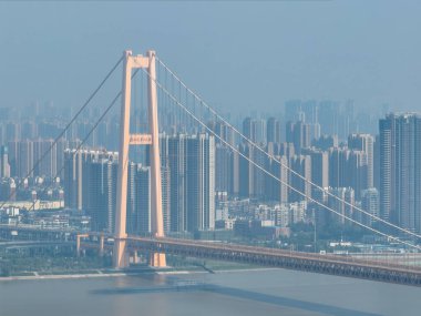 Wuhan Yangsigang Yangtze Nehri Köprüsü Havacılık Manzarası