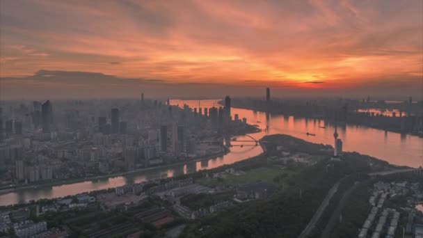 Wuhan Zomer Stad Skyline Zonsopgang Landschap — Stockvideo