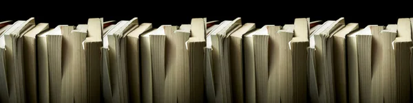 Empilhados livros fundo — Fotografia de Stock