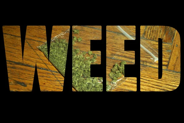 Травка, медицинская марихуана Текст и изображение — стоковое фото