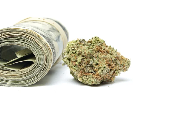 Marihuana y dinero —  Fotos de Stock