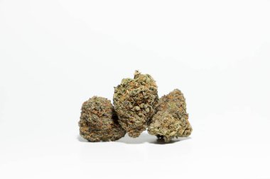 Beyaz Arkaplanda Marihuana ve Esrar