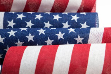 Arka planda Amerikan bayrakları, kapatın.