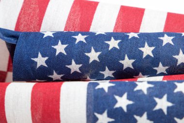 Arka planda Amerikan bayrakları, kapatın.