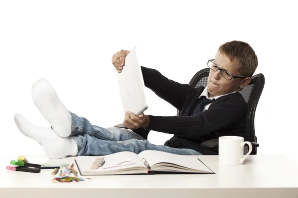 Niño con una tableta PC — Foto de Stock