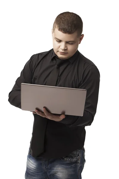 程序员用一台笔记本电脑 — 图库照片