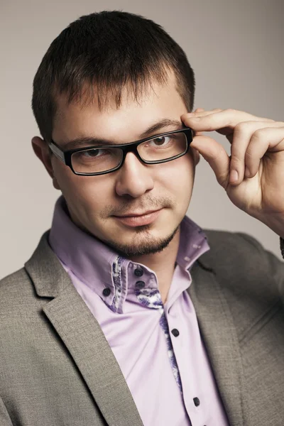 Geschäftsmann mit Brille — Stockfoto