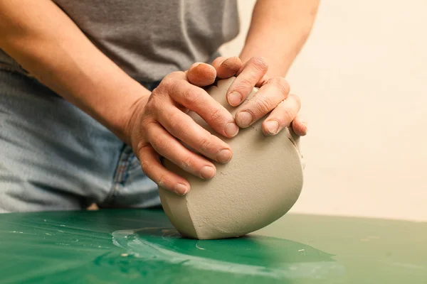 Making a pitcher. Pottery. — Stock Photo, Image