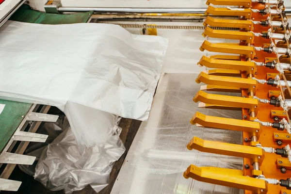 Flexo baskı etiket için tuşuna basın. paket