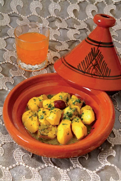 Traditional Moroccan Tagine Vegetables Famous Traditional Moroccan Tajine Traditional Moroccan — стоковое фото