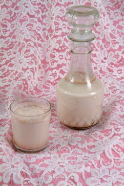 Ev yapımı doğal meyve suyu, doğal sağlıklı meyve suyu.