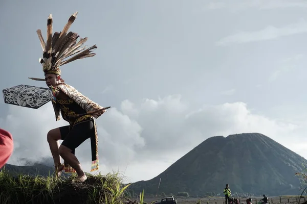 Bromo Indonesien Juni 2022 Burung Enggang Dance Typisk Dans Dayak — Stockfoto
