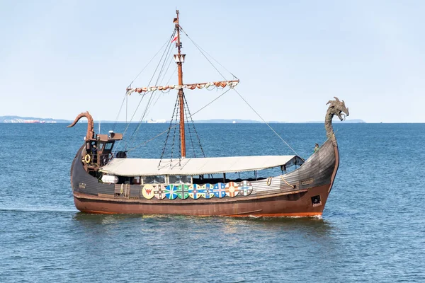 Nave Vikinga Navegando Mar Miedzyzdroje — Foto de Stock