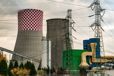 Silezya 'daki Lagisza' da sanayi kömür santrali