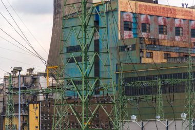 Silezya 'daki Lagisza' da sanayi kömür santrali