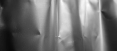 Gümüş boyayla boyanmış çelik levha. arkaplan veya doku