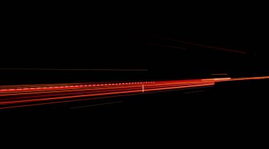 Gece arabaların ışıkları. uzun pozlama