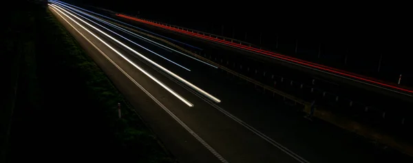 Lichten Van Bewegende Auto Nachts Lange Blootstelling — Stockfoto