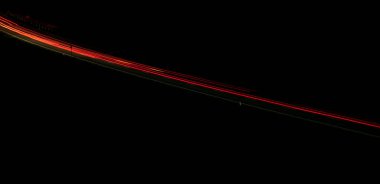 Gece arabaların ışıkları. uzun pozlama