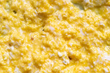 Görünür bir dokusu olan çırpılmış yumurta. arkaplan