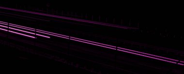 Geceleri mor araba ışıkları. uzun pozlama