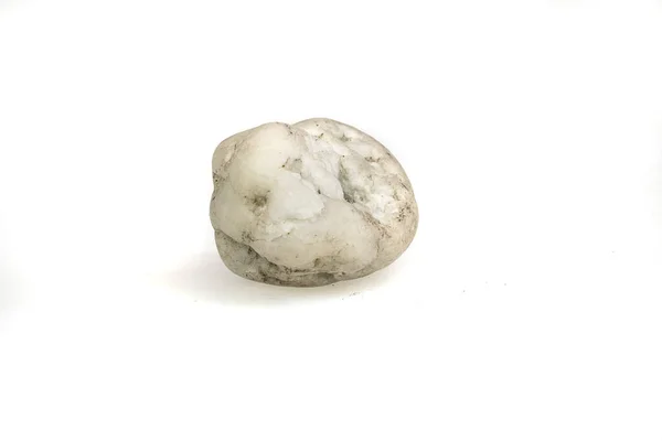 Piedra Cuarzo Sobre Fondo Blanco Aislado —  Fotos de Stock