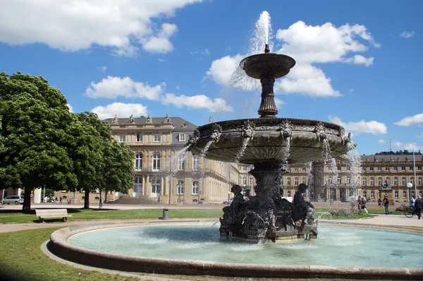 Ornate fountain in front of the New Palace in Stuttgart — Stock Photo, Image