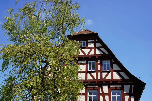 Den Gamla Prästgården Nellingen Byggdes 1565 Och Det Historiska Korsvirkeshuset — Stockfoto