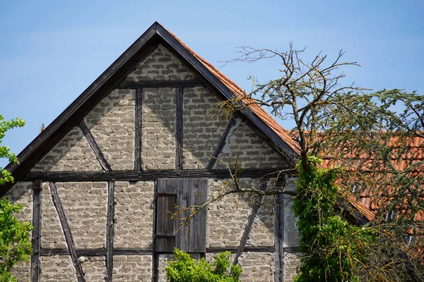 Old Half Timbered Barn Standing Front Trees Spring Sunshine Wood — Stockfoto