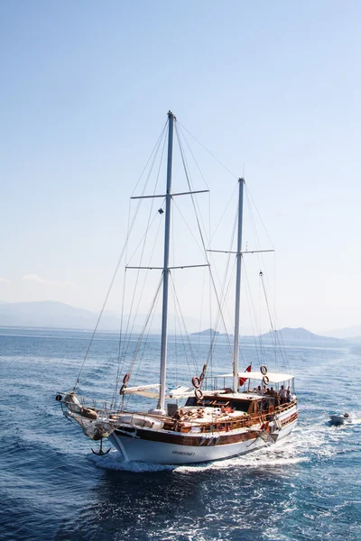 Boat at sea — Stock Photo, Image