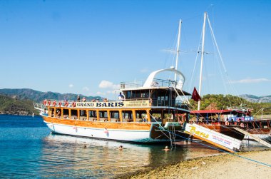 Deniz tekne