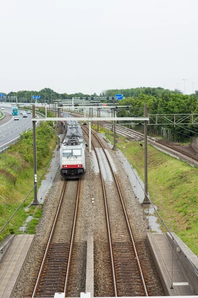 Torowisko schiphol - amsterdam, Holandia — Zdjęcie stockowe