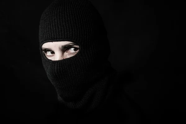 Homem com uma balaclava — Fotografia de Stock