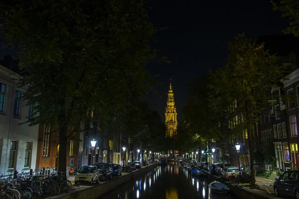 Grachten van amsterdam bij nacht — Stockfoto