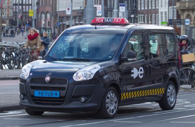 Taksi itici yalak amsterdam