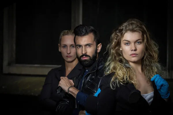 Grup poz dedektifler