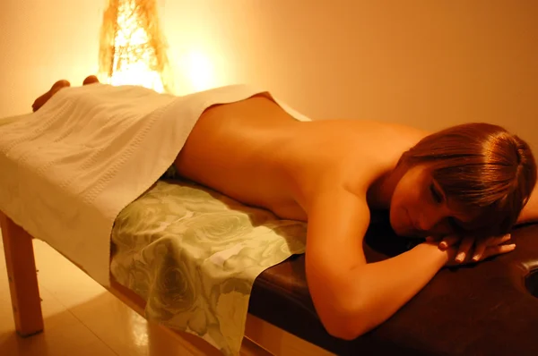 Mädchen auf Massage — Stockfoto