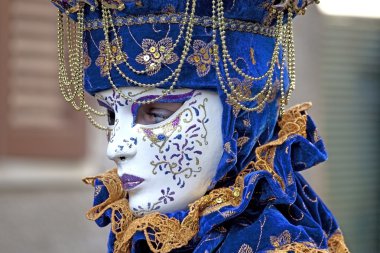 Karnaval maskesi