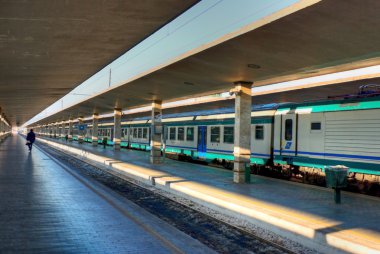 Floransa, saçak dış tren istasyonu