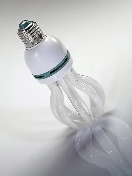 Флуоресцентные лампы много света, чтобы сэкономить деньги — стоковое фото