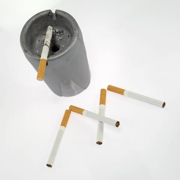 Omlaag met rook en sigaretten — Stockfoto