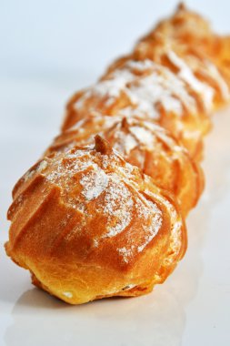 perspektif de 5 lezzetli profiterol