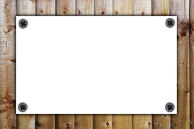 Ahşap arka planda beyaz kağıt